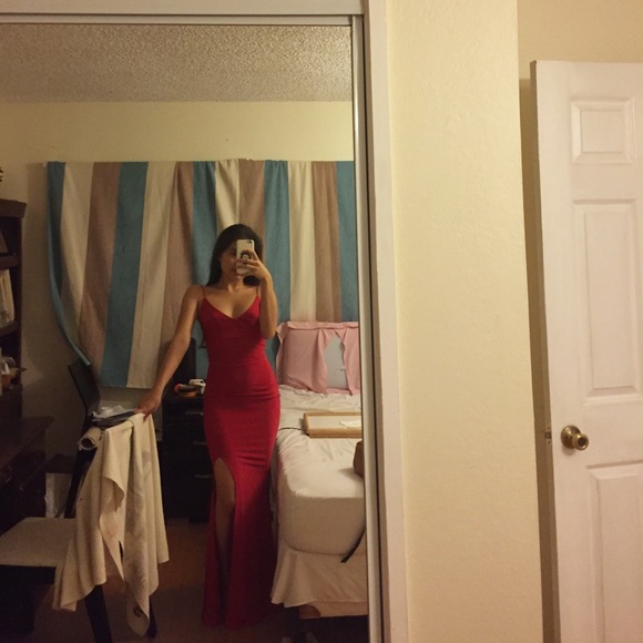 formal red full length dress with slit - Picture 3 of 3